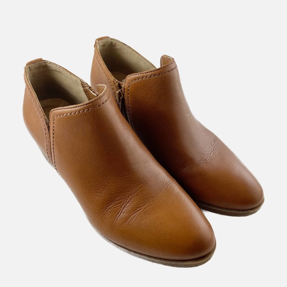 Naturalizer Shoes - Naturalizer Zaire Brown Leather Bootie Women’s size 8